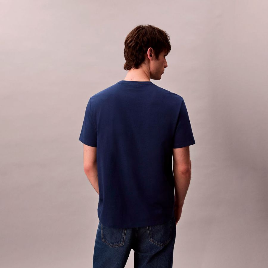 camiseta-con-logo-monograma camiseta-con-logo-monograma