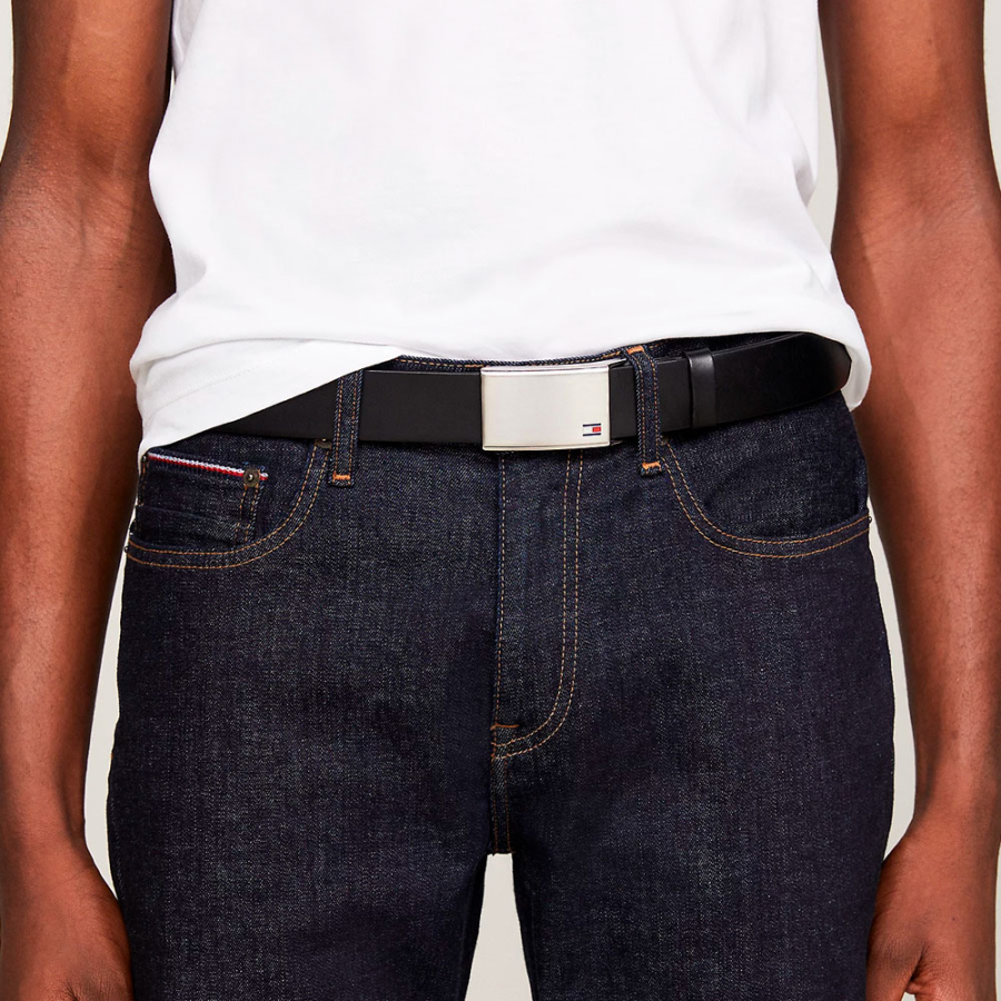 ceinture-reglable-avec-plaque-logo