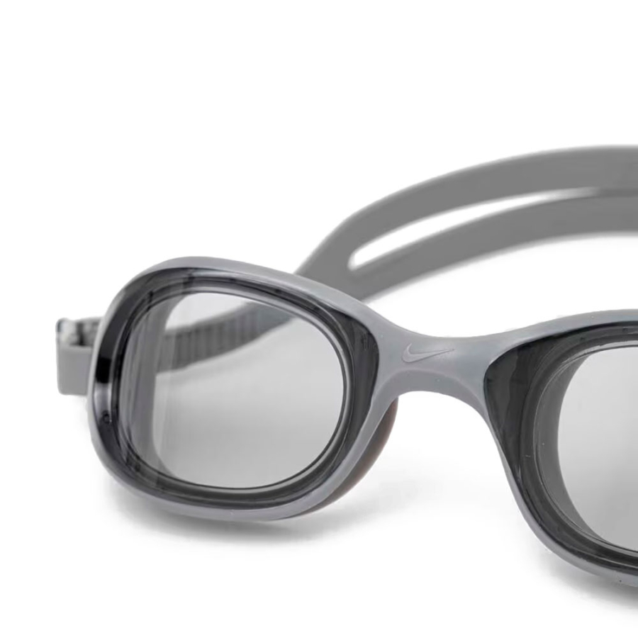 swimming-goggles swimming-goggles