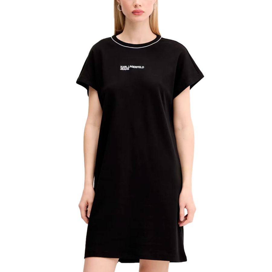 vestido-con-nombre-de-la-marca vestido-con-nombre-de-la-marca