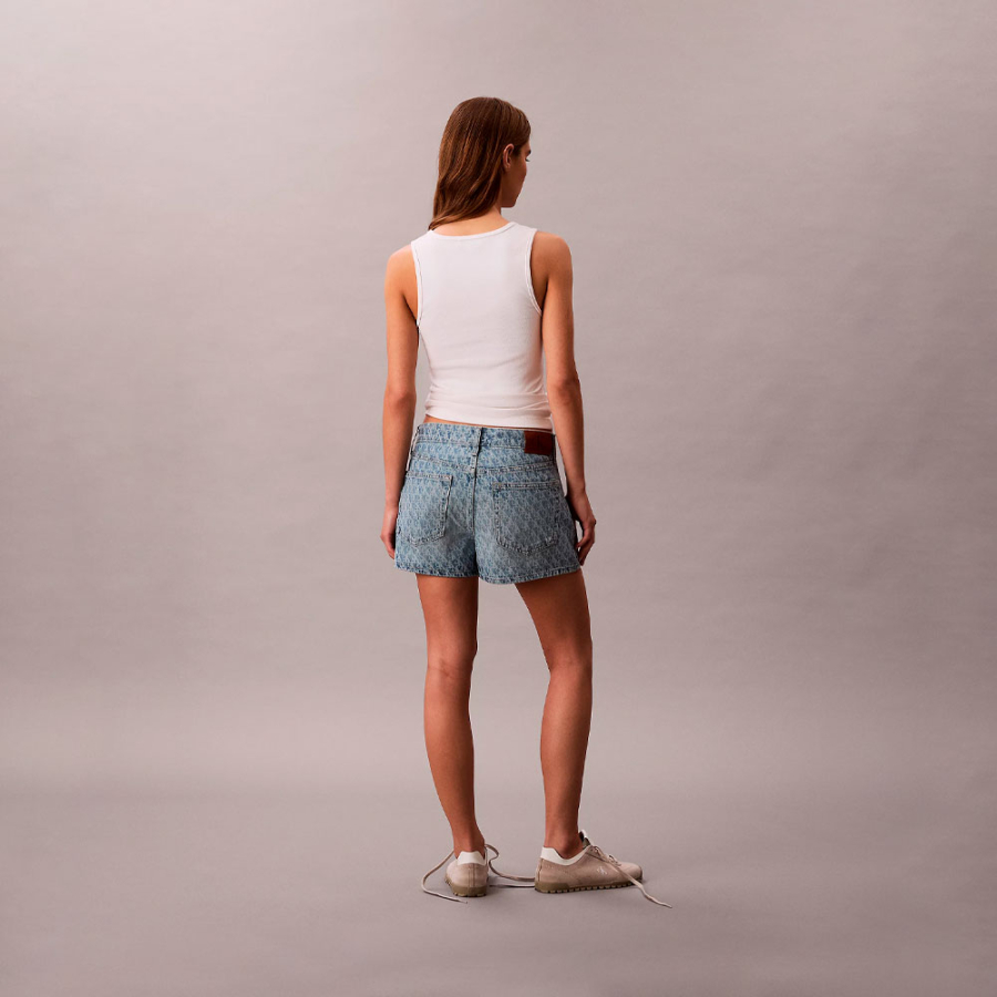 shorts-jeans-com-monograma-dos-anos-90 shorts-jeans-com-monograma-dos-anos-90