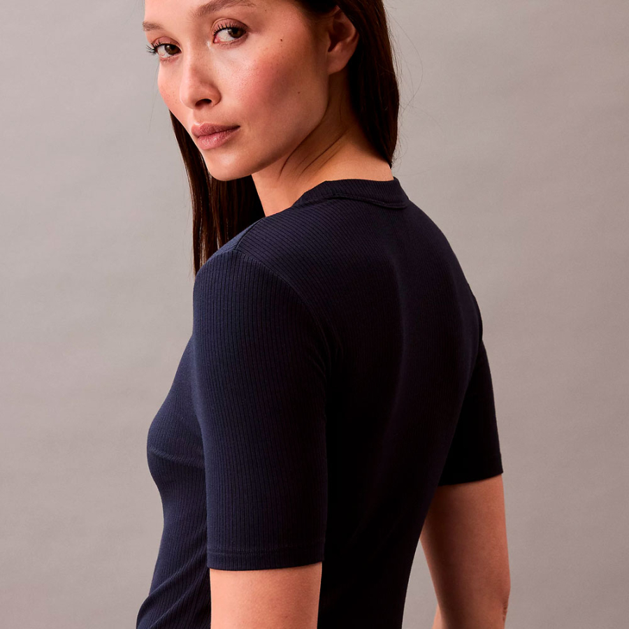 geripptes-midikleid-aus-modal-stretch geripptes-midikleid-aus-modal-stretch
