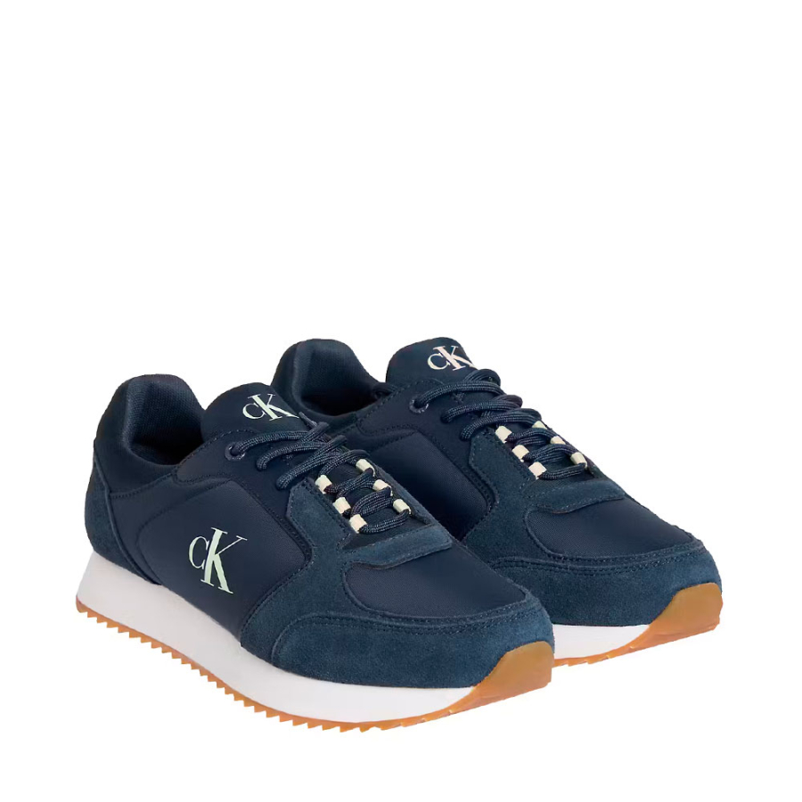 baskets-a-lacets-retro-runner baskets-a-lacets-retro-runner
