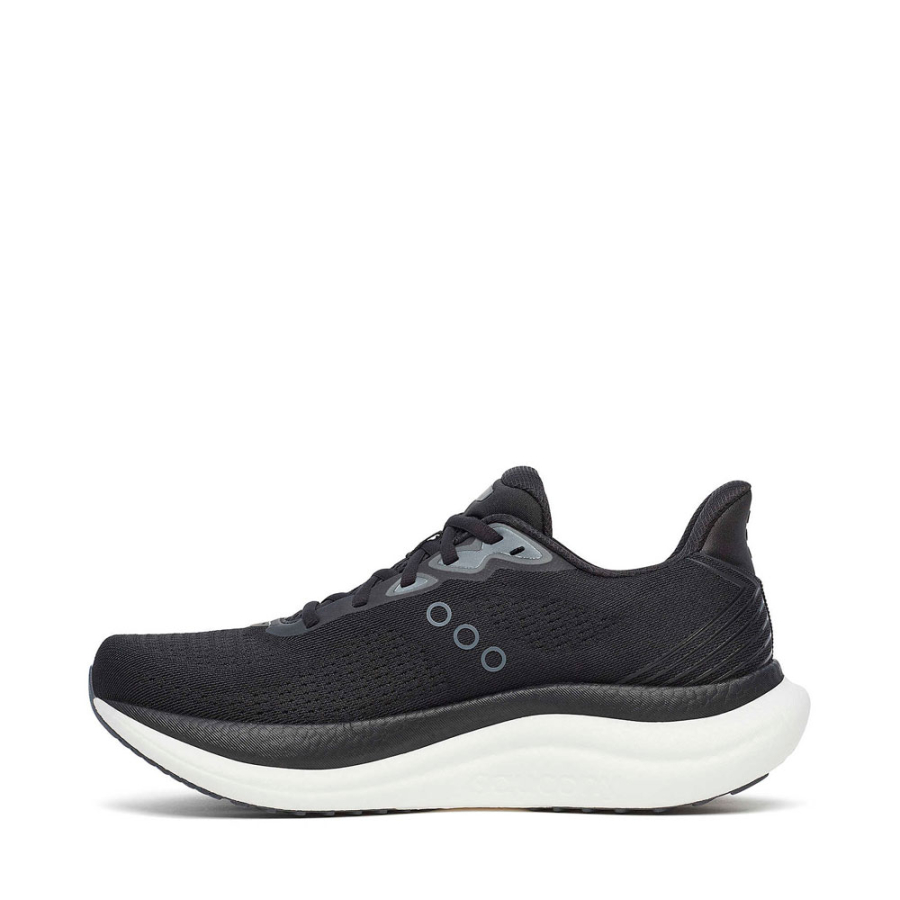 chaussures-triumph-23 chaussures-triumph-23