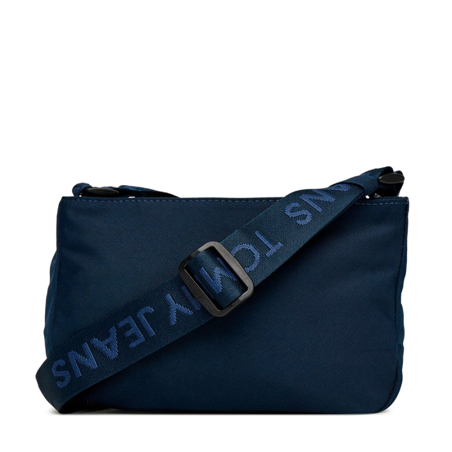bolsa-essencial-com-inscricao-na-alca-de-ombro bolsa-essencial-com-inscricao-na-alca-de-ombro