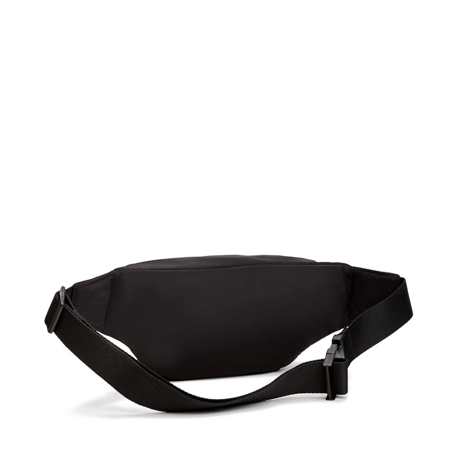 sac-banane-avec-logo-caoutchoute sac-banane-avec-logo-caoutchoute