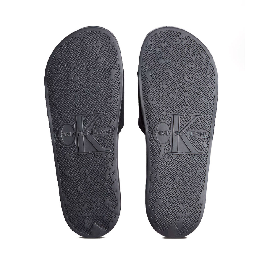 canvas-flip-flops-mit-logo canvas-flip-flops-mit-logo