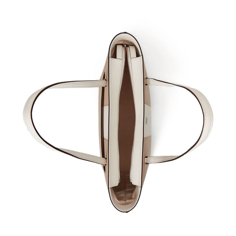 karly-mittelgrosse-tragetasche-aus-leder karly-mittelgrosse-tragetasche-aus-leder