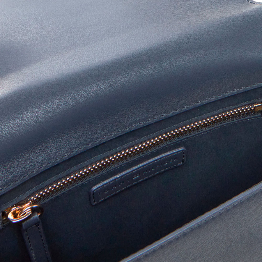 satteltasche-messenger-bag-mit-aufschrift satteltasche-messenger-bag-mit-aufschrift