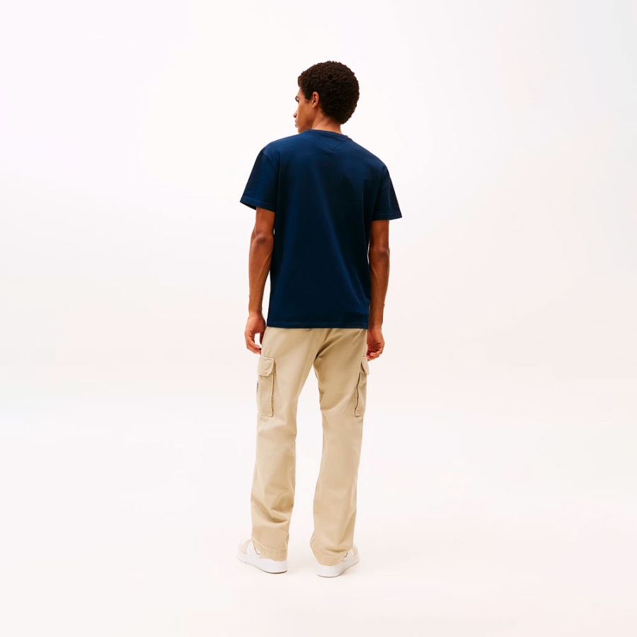 t-shirt-girocollo-con-toppa