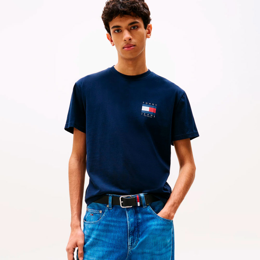 camiseta-com-logo-nas-costas camiseta-com-logo-nas-costas