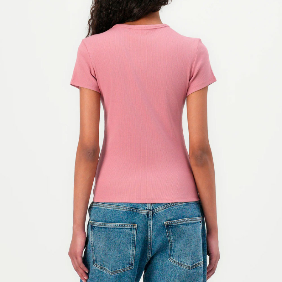 schmales-rundhals-t-shirt schmales-rundhals-t-shirt