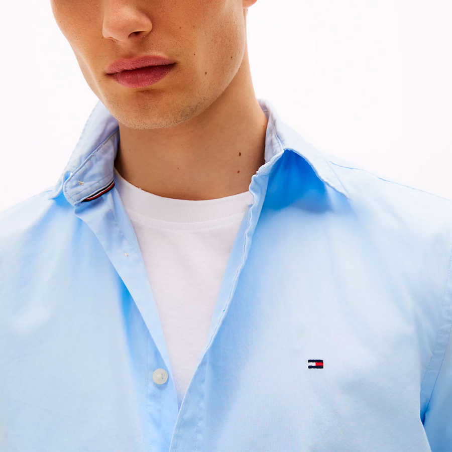 camisa-flex-de-popelin-con-corte-regular camisa-flex-de-popelin-con-corte-regular