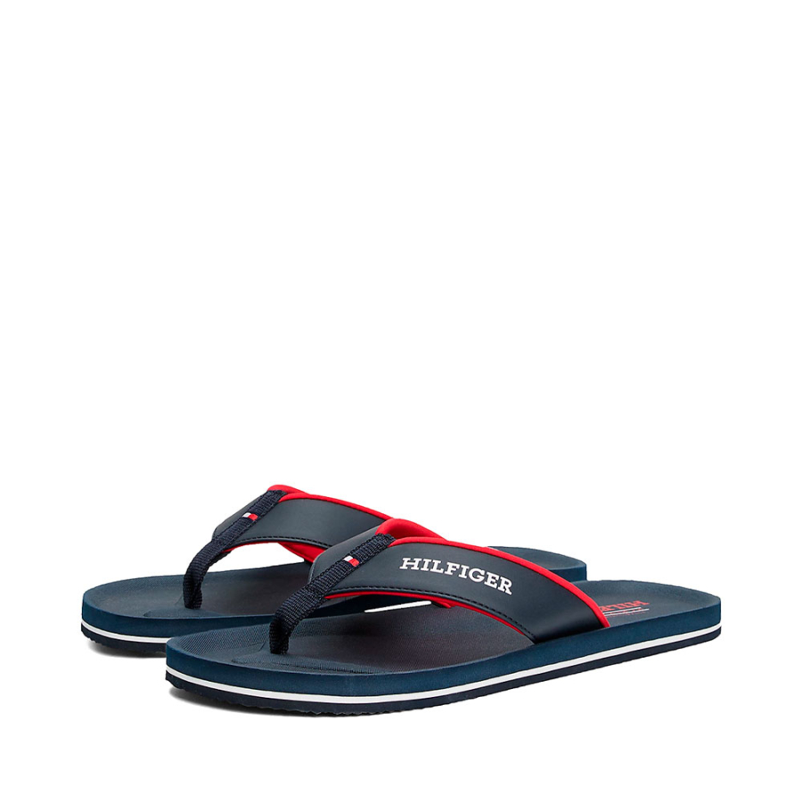 flip-flops-mit-gepolsterten-riemen-und-aufschrift flip-flops-mit-gepolsterten-riemen-und-aufschrift