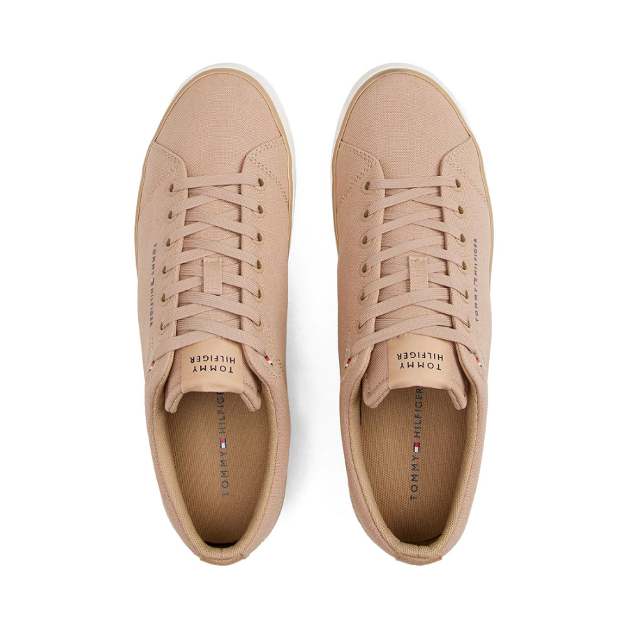zapatillas-con-parche-del-logo zapatillas-con-parche-del-logo