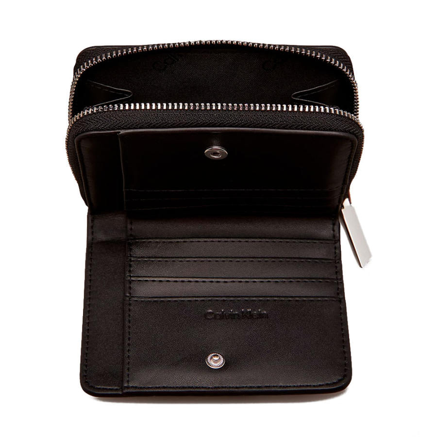 cartera-con-cremallera-en-el-contorno cartera-con-cremallera-en-el-contorno