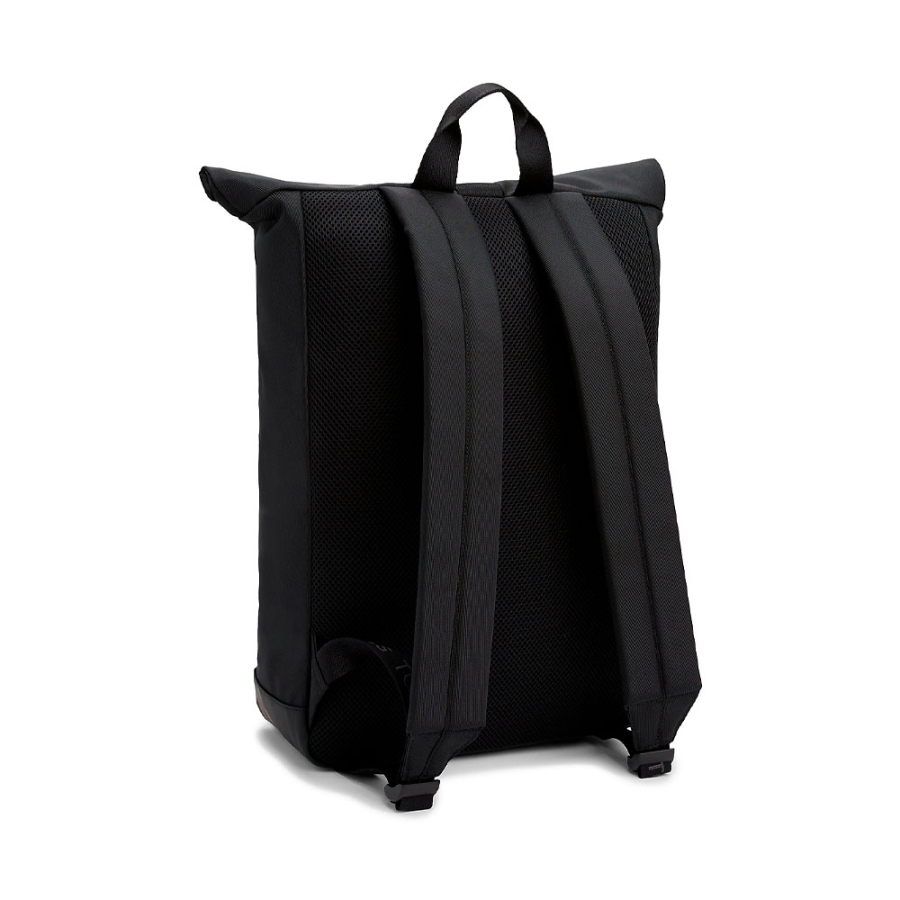 mochila-essential-enrollable mochila-essential-enrollable