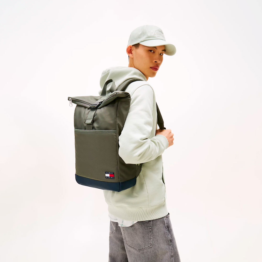 mochila-essential-roll-top mochila-essential-roll-top