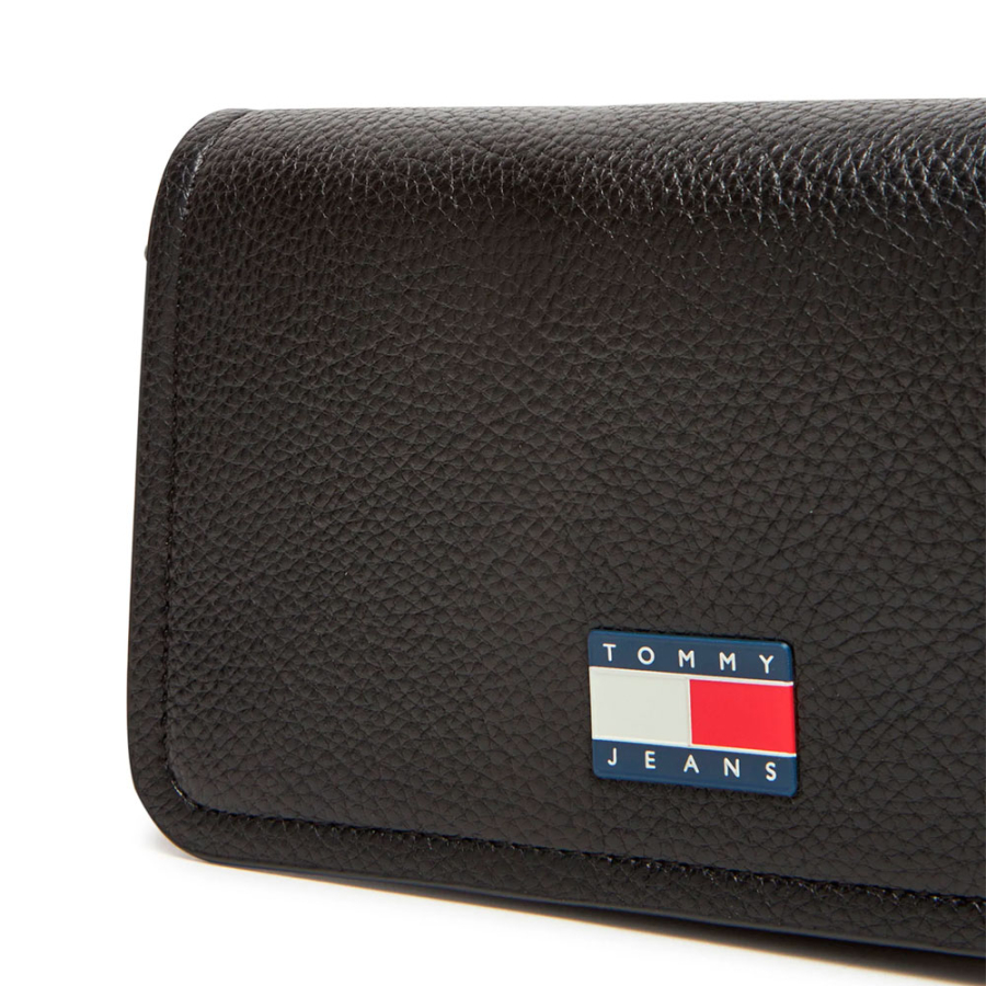 bolsa-de-ombro-com-abas-cruzadas bolsa-de-ombro-com-abas-cruzadas