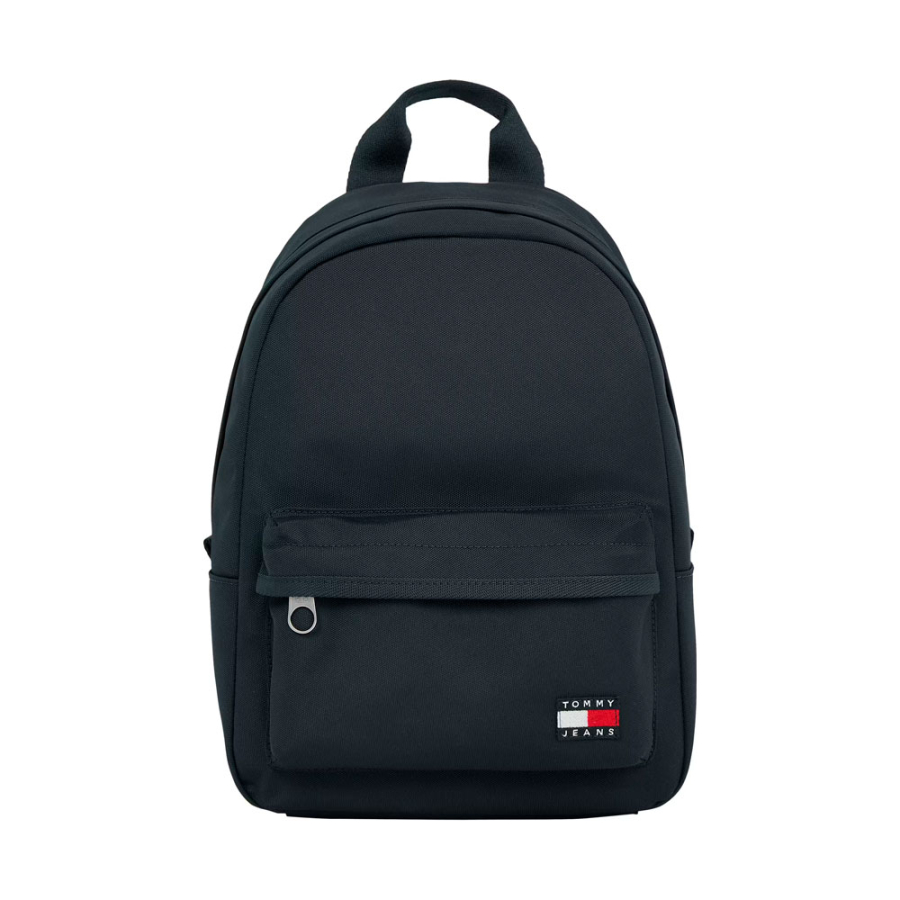 mochila-essential-con-parche-del-logo mochila-essential-con-parche-del-logo