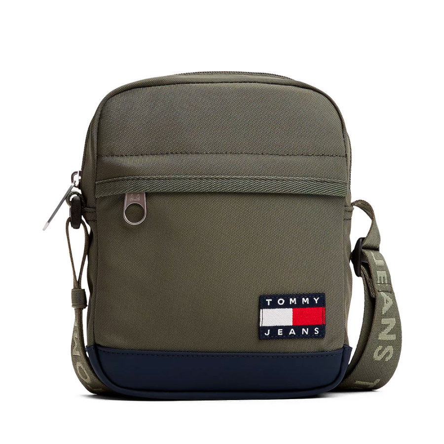 essential-daily-crossbody-bag essential-daily-crossbody-bag