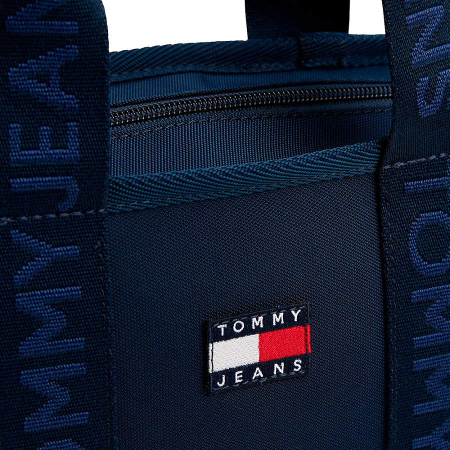 essential-tote-bag-with-inscription essential-tote-bag-with-inscription