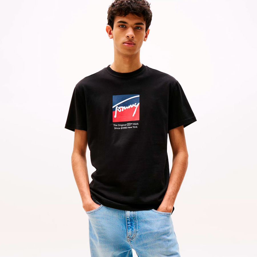 t-shirt-mit-markantem-logo t-shirt-mit-markantem-logo