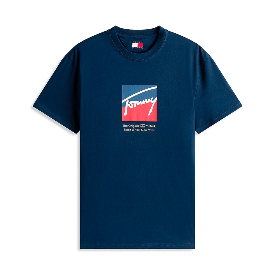 t-shirt-with-distinctive-logo t-shirt-with-distinctive-logo