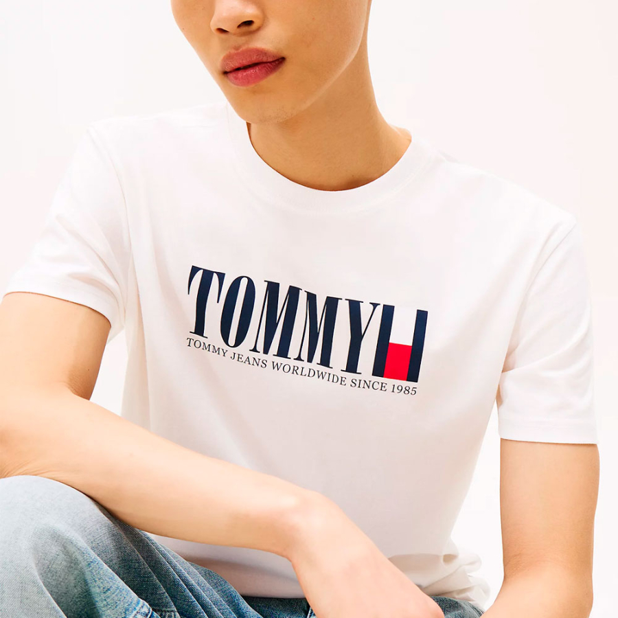 camiseta-gola-redonda-com-logotipo camiseta-gola-redonda-com-logotipo