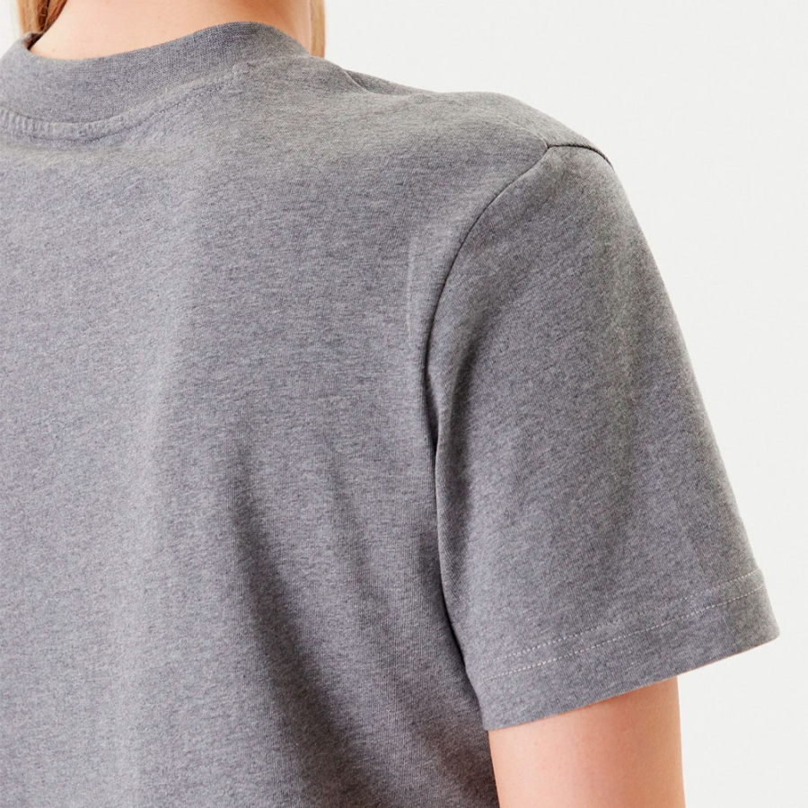 t-shirt-mit-monogramm-logo t-shirt-mit-monogramm-logo