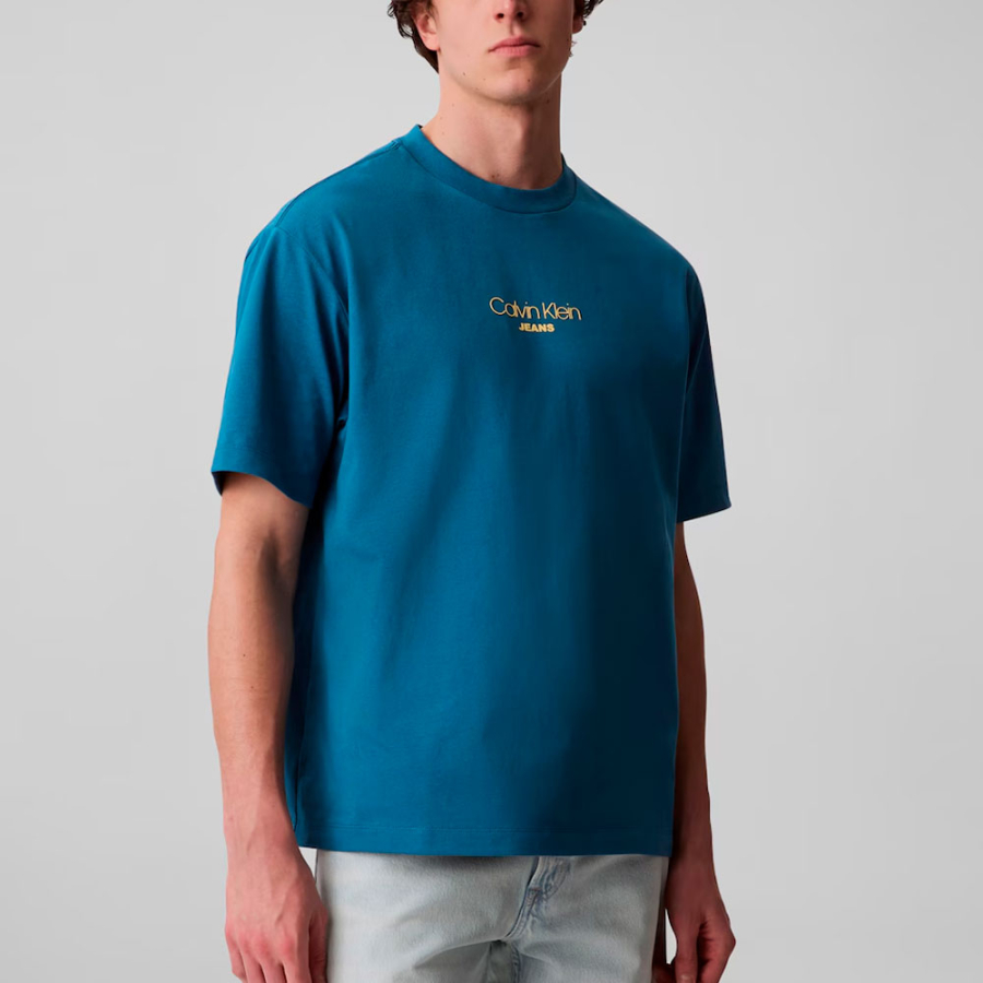 camiseta-holgada-con-logo-grafico camiseta-holgada-con-logo-grafico
