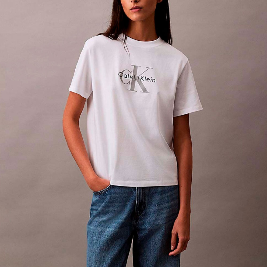 camiseta-con-logo-monograma camiseta-con-logo-monograma