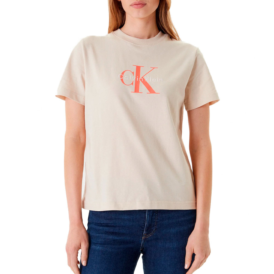 t-shirt-mit-monogramm-logo t-shirt-mit-monogramm-logo