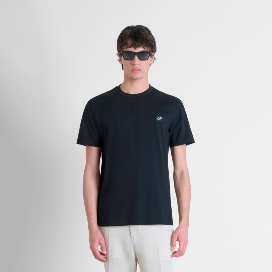 camiseta-de-ajuste-regular-con-parche-de-logotipo camiseta-de-ajuste-regular-con-parche-de-logotipo
