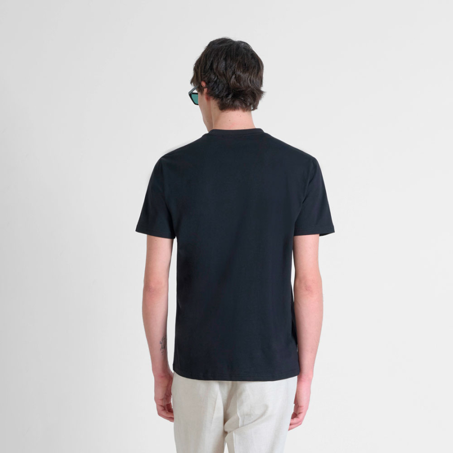 camiseta-de-ajuste-regular-con-parche-de-logotipo camiseta-de-ajuste-regular-con-parche-de-logotipo