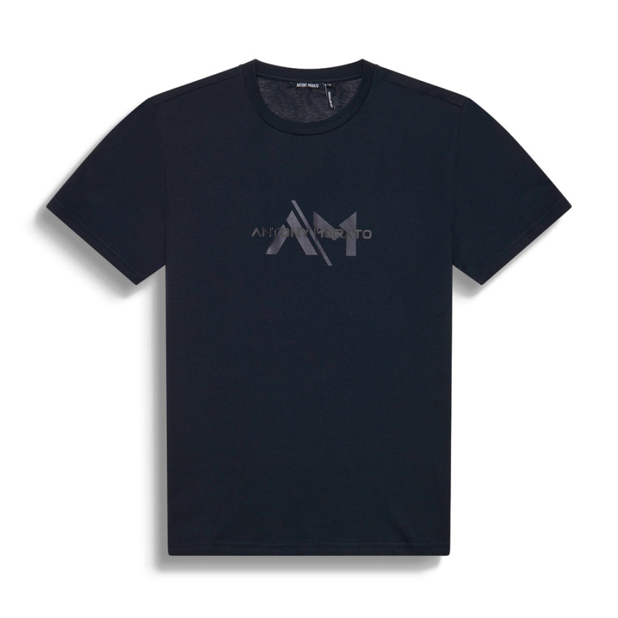 einfarbiges-t-shirt-mit-logo-in-normaler-passform einfarbiges-t-shirt-mit-logo-in-normaler-passform
