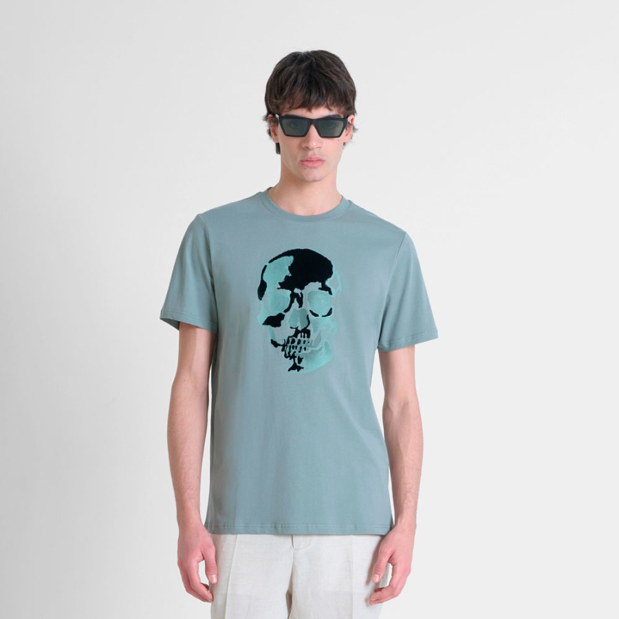 camiseta-de-ajuste-regular-con-estampado-de-goma camiseta-de-ajuste-regular-con-estampado-de-goma