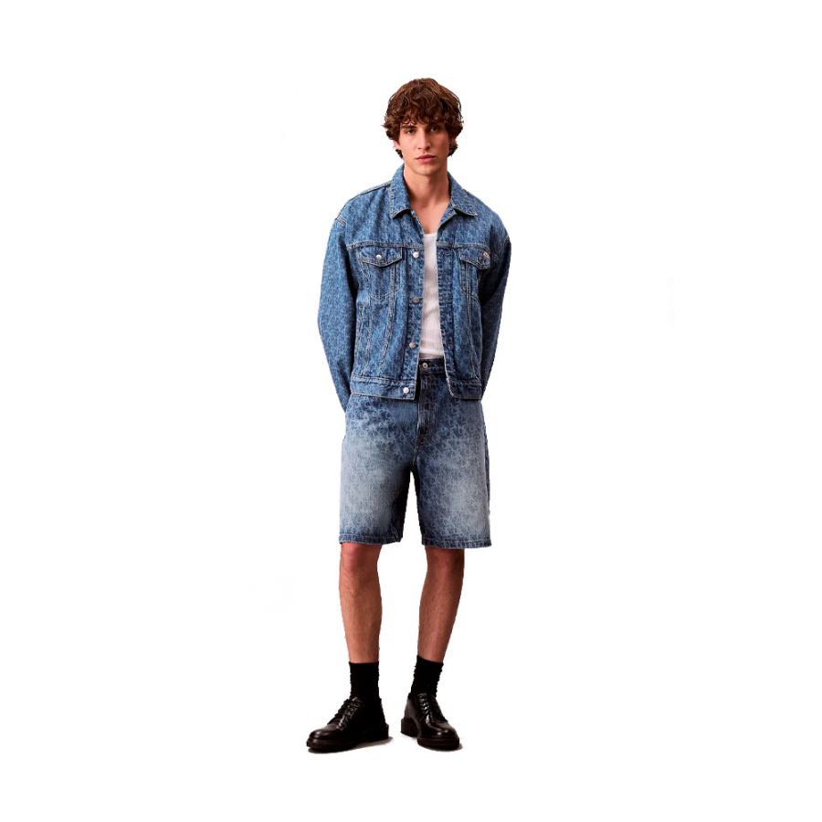 shorts-mit-monogramm-logo-im-stil-der-90er shorts-mit-monogramm-logo-im-stil-der-90er