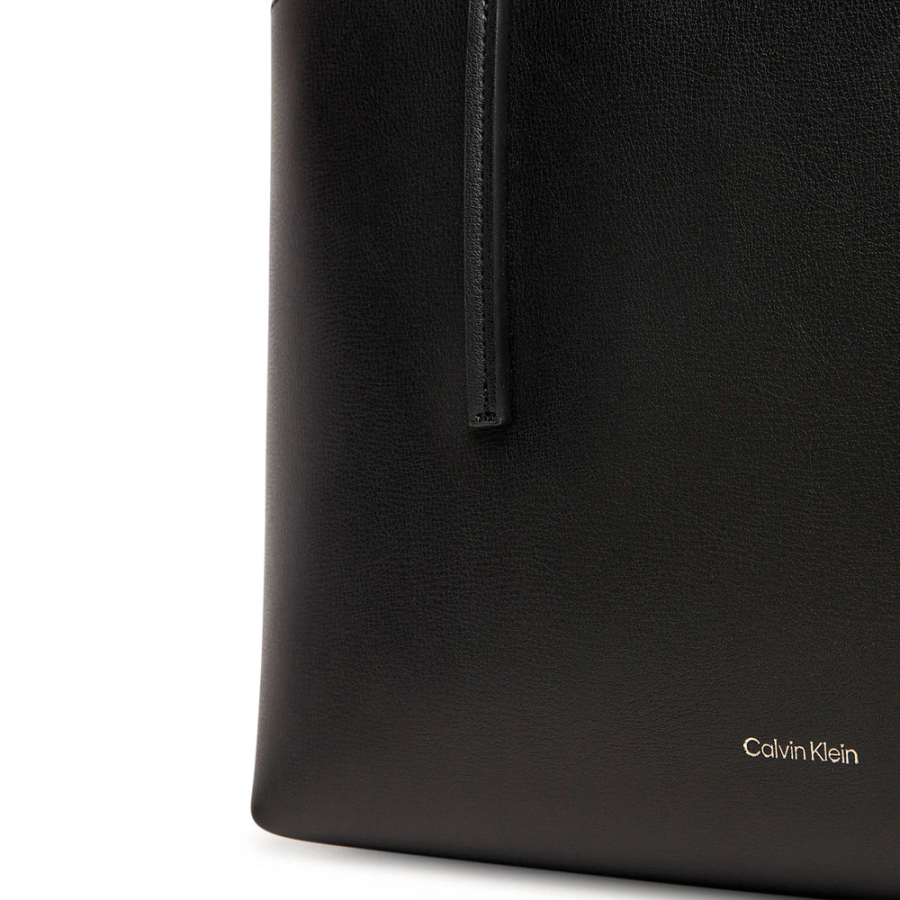 borsa-tote-piccola-con-logo-in-lamina borsa-tote-piccola-con-logo-in-lamina