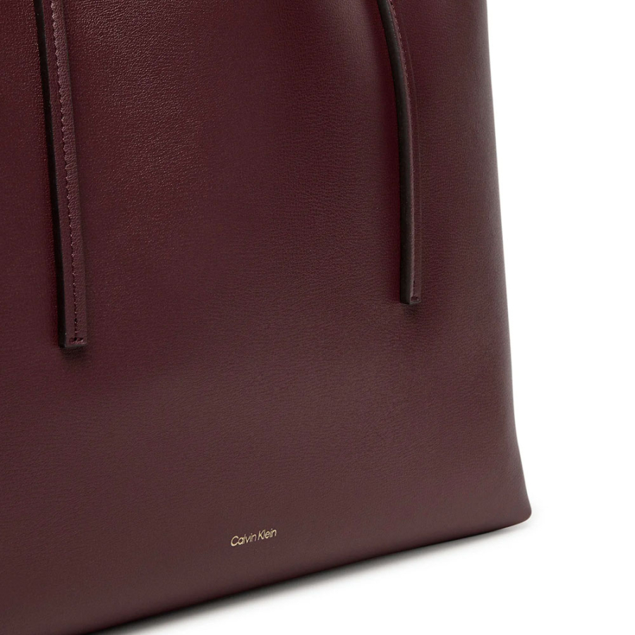 borsa-tote-con-logo-in-lamina borsa-tote-con-logo-in-lamina