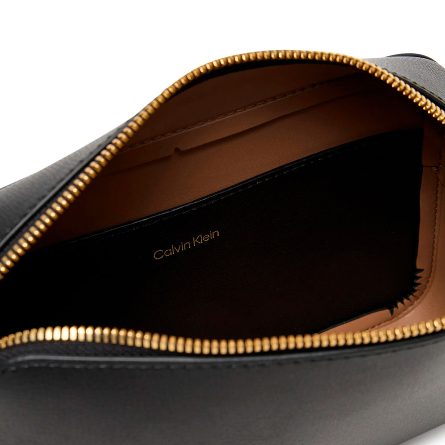 bandolera-foil-logo-elongated-camera-bag bandolera-foil-logo-elongated-camera-bag