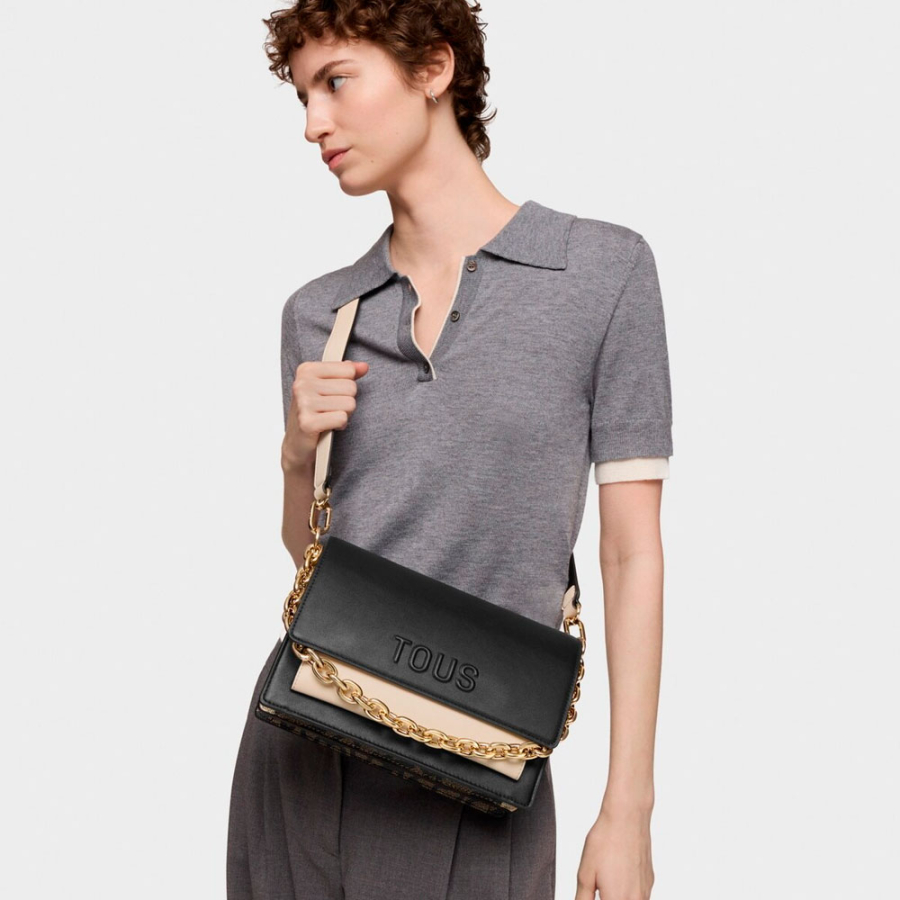 sac-bandouliere-kaos-icon-audree-noir-de-taille-moyenne sac-bandouliere-kaos-icon-audree-noir-de-taille-moyenne