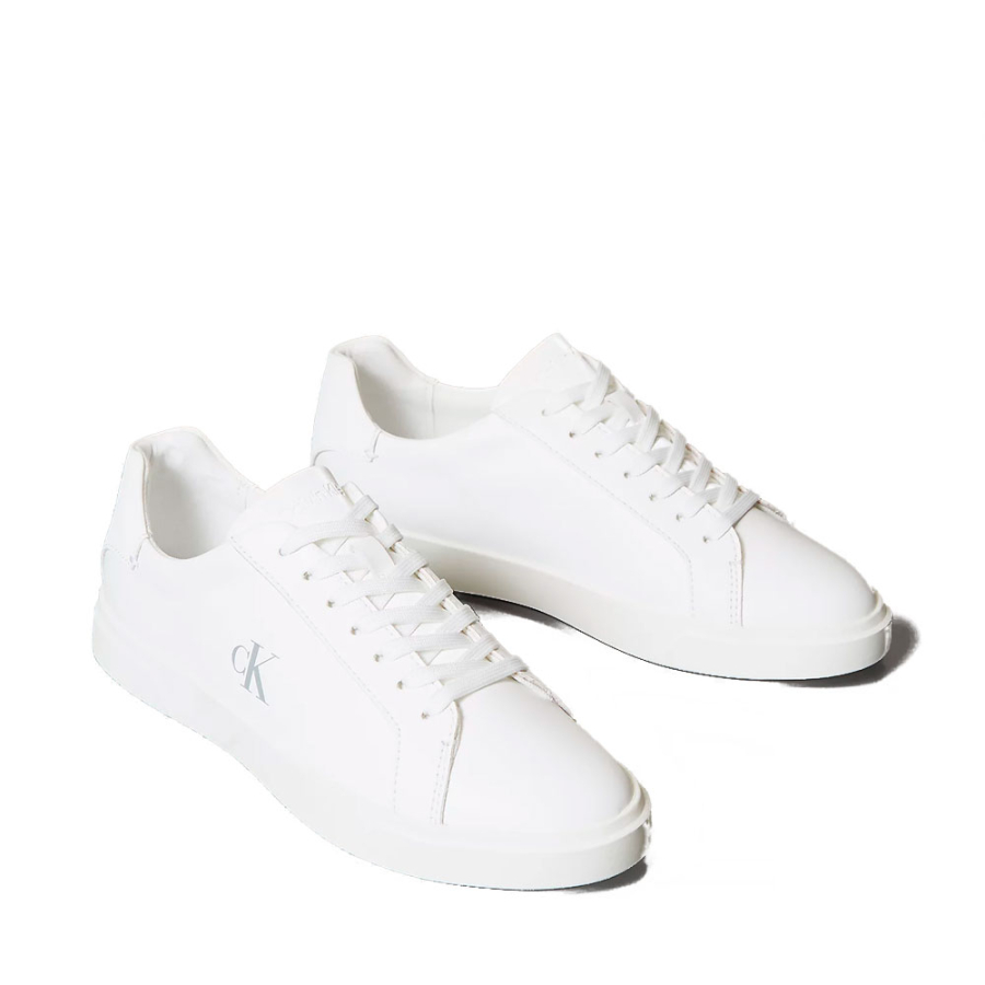 sneakers-in-pelle-con-logo-distintivo sneakers-in-pelle-con-logo-distintivo