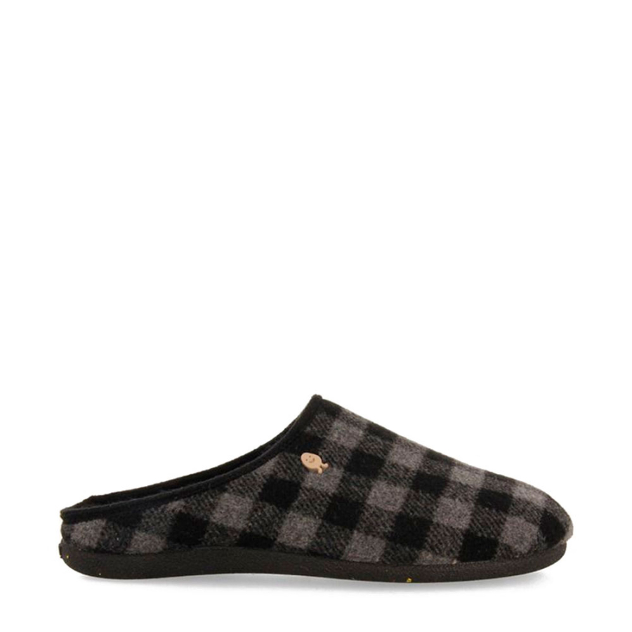 savannah-plaid-print-house-slippers savannah-plaid-print-house-slippers