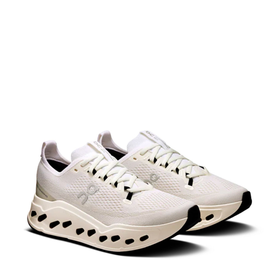 scarpe-cloudsurfer-max-1