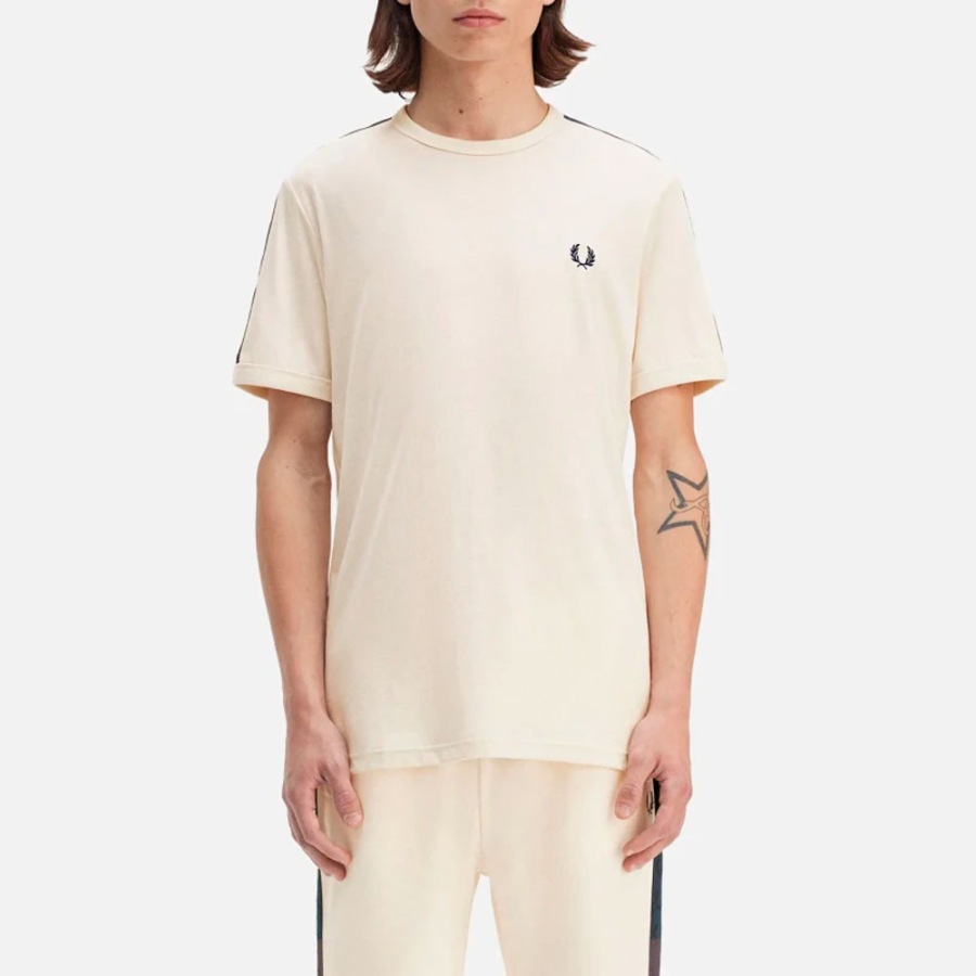 t-shirt-ringer-avec-bande-contrastante t-shirt-ringer-avec-bande-contrastante