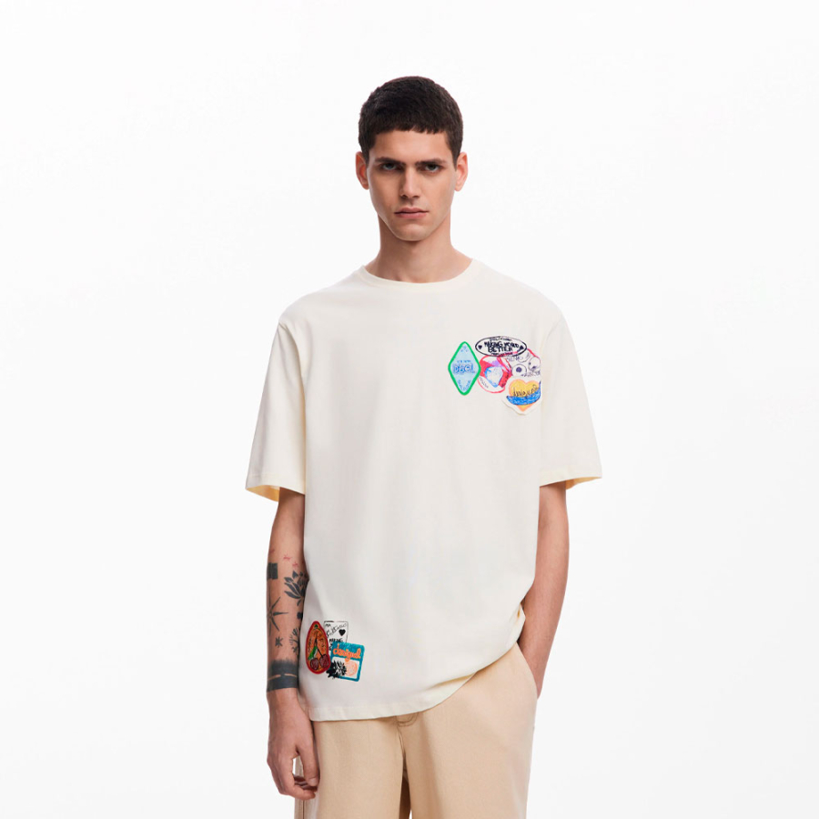 camiseta-manga-corta-bordados