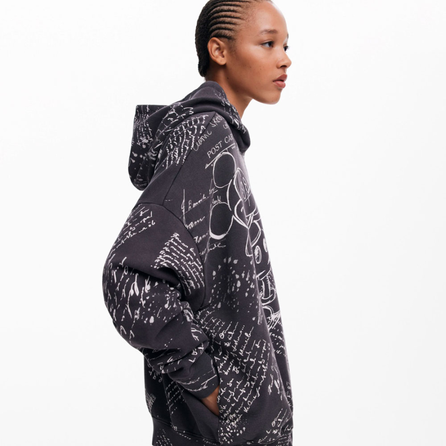 mickey-lettering-sweatshirt