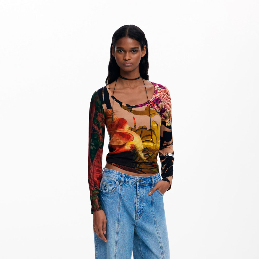 camiseta-disenada-por-mr-christian-lacroix camiseta-disenada-por-mr-christian-lacroix