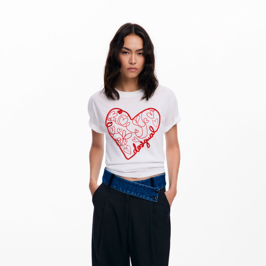 camiseta-relieve-corazones camiseta-relieve-corazones